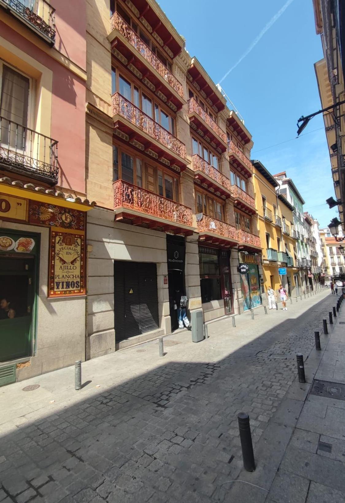 Ama Madrid Santa Ana Exterior foto